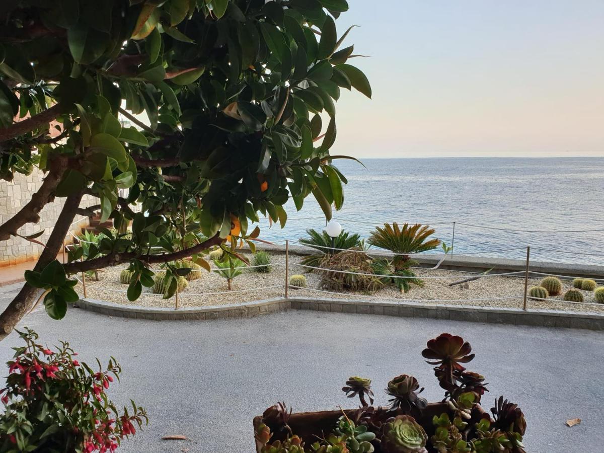 A Un Passo Dal Mare Balzi Rossi Apartment Ventimiglia Luaran gambar